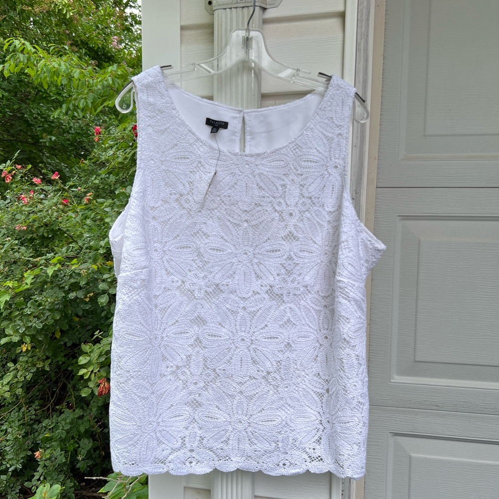 NWT Talbots Gorgeous White Floral Lace Lined Sleeveless Blouse